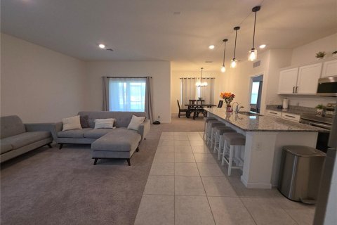 House in Sanford, Florida 4 bedrooms, 179.49 sq.m. № 2237655 - photo 14