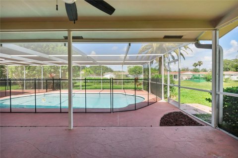 Villa ou maison à vendre à Coral Springs, Floride: 3 chambres, 147.34 m2 № 2082460 - photo 16