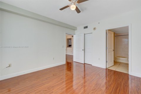 Copropriété à louer à Miami, Floride: 1 chambre, 77.85 m2 № 1943523 - photo 11