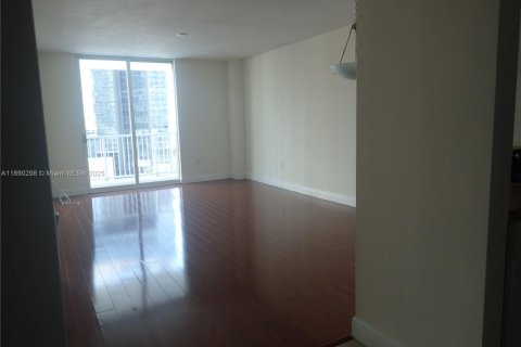 Copropriété à louer à Miami, Floride: 1 chambre, 77.85 m2 № 1943523 - photo 2