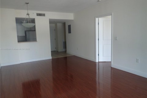 Copropriété à louer à Miami, Floride: 1 chambre, 77.85 m2 № 1943523 - photo 1