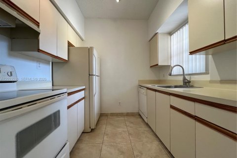 Кондоминиум с 3 спальнями в Дирфилд-Бич, Флорида № 2066701