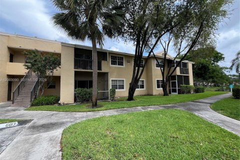 Снять в аренду кондоминиум в Дирфилд-Бич, Флорида 3 спальни, 90.49м2, № 2066701 - фото 6