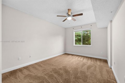 Copropriété à louer à Davie, Floride: 2 chambres, 109.9 m2 № 1986807 - photo 15