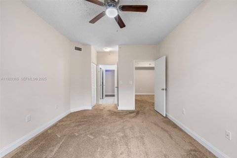 Copropriété à louer à Davie, Floride: 2 chambres, 109.9 m2 № 1986807 - photo 11
