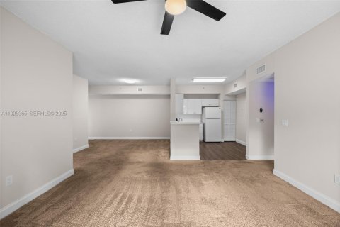 Copropriété à louer à Davie, Floride: 2 chambres, 109.9 m2 № 1986807 - photo 2