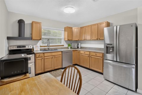 House in DeBary, Florida 2 bedrooms, 75.99 sq.m. № 2237336 - photo 10