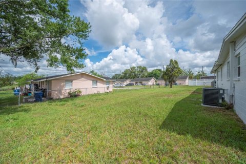 House in Mulberry, Florida 3 bedrooms, 108.88 sq.m. № 1883117 - photo 27