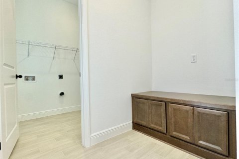 Villa ou maison à louer à Orlando, Floride: 4 chambres, 262.45 m2 № 2128353 - photo 29