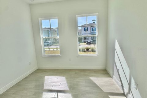 Villa ou maison à louer à Orlando, Floride: 4 chambres, 262.45 m2 № 2128353 - photo 24