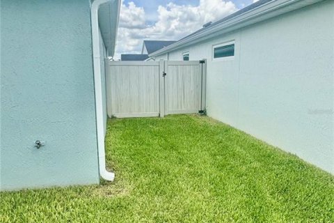 House in The Villages, Florida 3 bedrooms, 144.74 sq.m. № 1828525 - photo 28