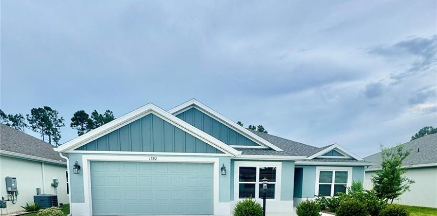 House in The Villages, Florida 3 bedrooms, 144.74 sq.m. № 1828525