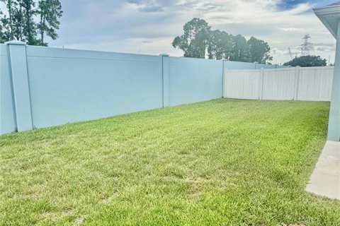 House in The Villages, Florida 3 bedrooms, 144.74 sq.m. № 1828525 - photo 26