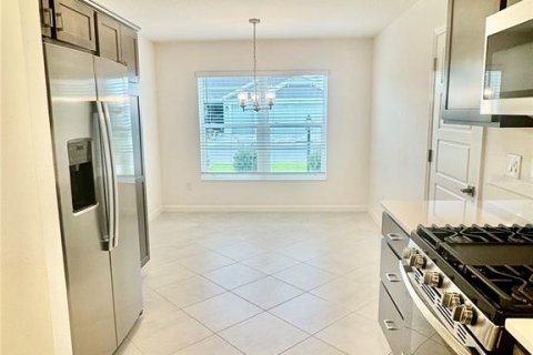 House in The Villages, Florida 3 bedrooms, 144.74 sq.m. № 1828525 - photo 3