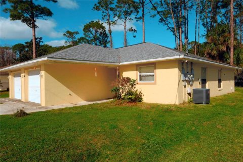 Commercial property in Palm Coast, Florida 6 bedrooms, 210.7 sq.m. № 1909651 - photo 5