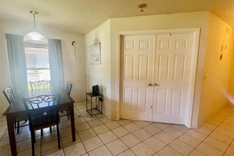 Commercial property in Palm Coast, Florida 6 bedrooms, 210.7 sq.m. № 1909651 - photo 12