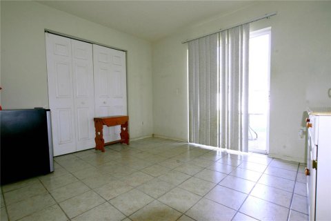 Commercial property in Palm Coast, Florida 6 bedrooms, 210.7 sq.m. № 1909651 - photo 27
