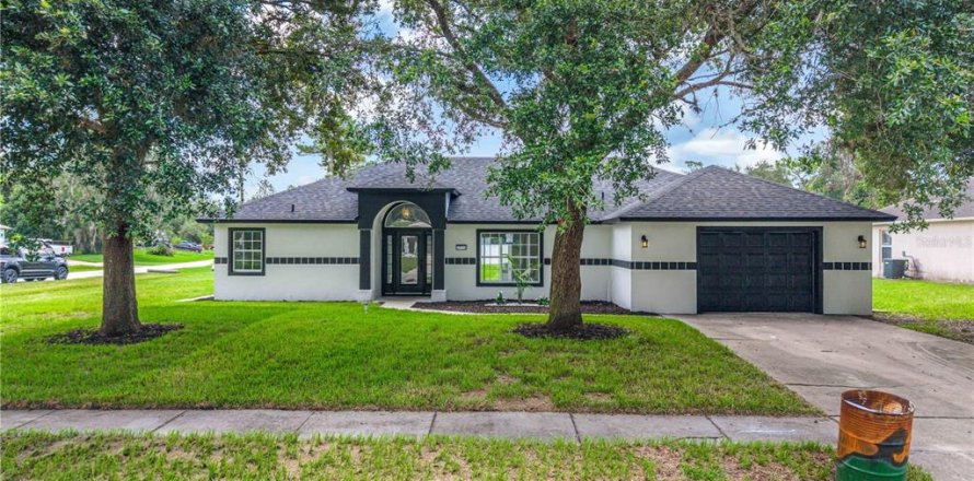 Casa en Deltona, Florida 3 dormitorios, 179.86 m2 № 2158036