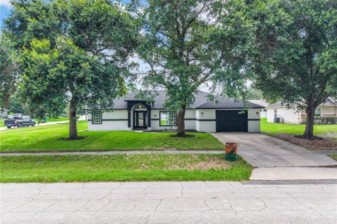 Casa en venta en Deltona, Florida, 3 dormitorios, 179.86 m2 № 2158036 - foto 5
