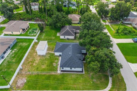 Casa en venta en Deltona, Florida, 3 dormitorios, 179.86 m2 № 2158036 - foto 8