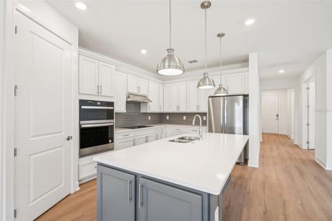 House in Ocala, Florida 3 bedrooms, 204.38 sq.m. № 2104912 - photo 8