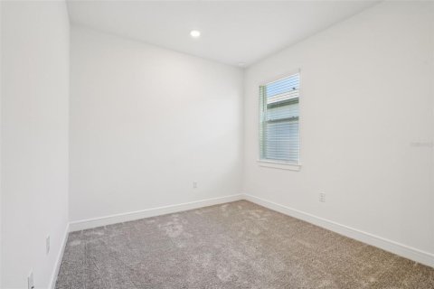 House in Ocala, Florida 3 bedrooms, 204.38 sq.m. № 2104912 - photo 15