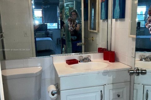 Купить кондоминиум в Норт-Майами-Бич, Флорида 1 спальня, 73.39м2, № 1698443 - фото 17