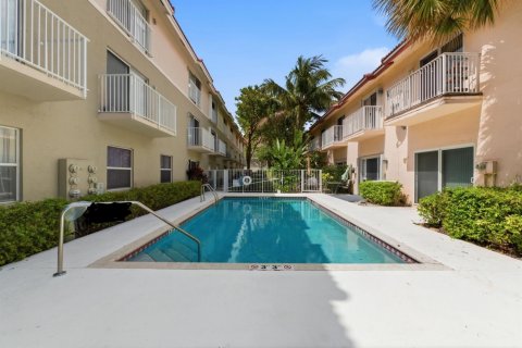 Touwnhouse à louer à Pompano Beach, Floride: 3 chambres, 160.54 m2 № 2147303 - photo 5