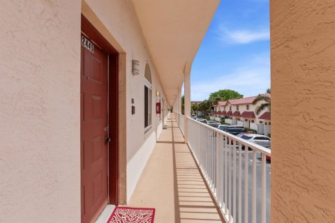 Touwnhouse à louer à Pompano Beach, Floride: 3 chambres, 160.54 m2 № 2147303 - photo 24