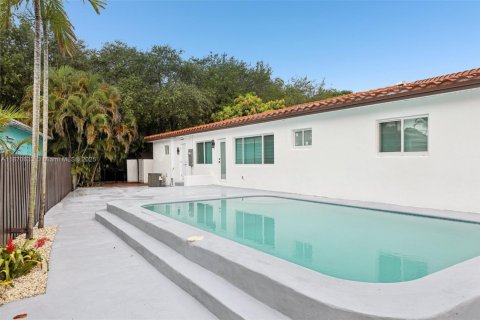 Casa en venta en Hollywood, Florida, 4 dormitorios, 174.38 m2 № 1895872 - foto 18