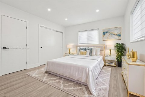 Casa en venta en Hollywood, Florida, 4 dormitorios, 174.38 m2 № 1895872 - foto 11