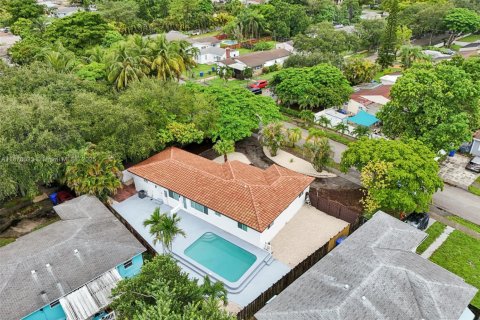 Casa en venta en Hollywood, Florida, 4 dormitorios, 174.38 m2 № 1895872 - foto 25