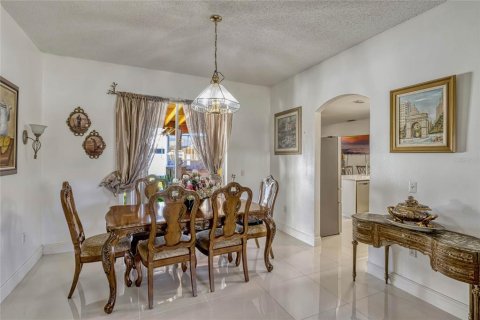 Casa en venta en Kissimmee, Florida, 4 dormitorios, 160.81 m2 № 1542890 - foto 8