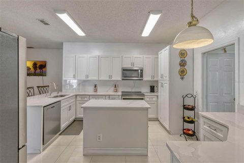Casa en venta en Kissimmee, Florida, 4 dormitorios, 160.81 m2 № 1542890 - foto 12