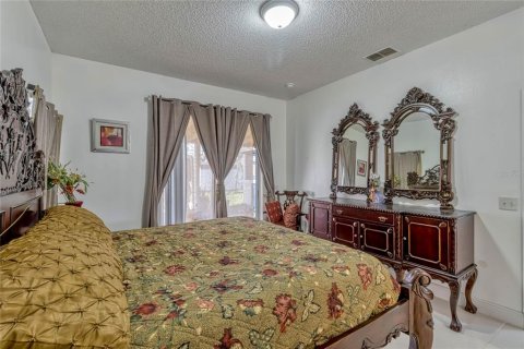 Casa en venta en Kissimmee, Florida, 4 dormitorios, 160.81 m2 № 1542890 - foto 15
