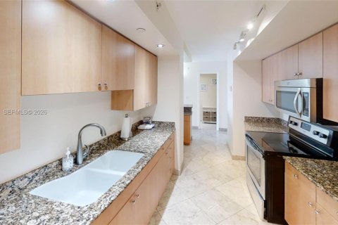 Снять в аренду кондоминиум в Майами-Бич, Флорида 1 спальня, 75.44м2, № 2050084 - фото 5