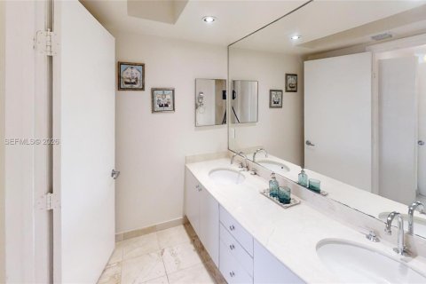 Снять в аренду кондоминиум в Майами-Бич, Флорида 1 спальня, 75.44м2, № 2050084 - фото 6