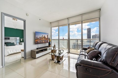 Condo in Miami, Florida, 2 bedrooms № 1971115 - photo 8