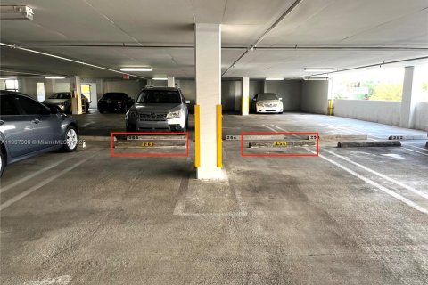 Copropriété à louer à Miami, Floride: 2 chambres, 88.07 m2 № 1964147 - photo 20