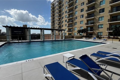 Copropriété à louer à Miami, Floride: 2 chambres, 88.07 m2 № 1964147 - photo 21