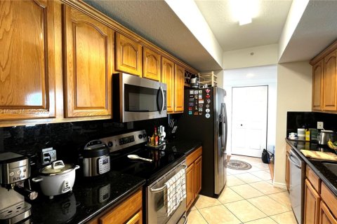 Copropriété à louer à Miami, Floride: 2 chambres, 88.07 m2 № 1964147 - photo 4