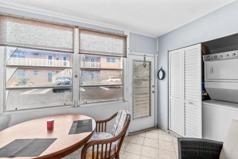 Condo in Boynton Beach, Florida, 2 bedrooms  № 2155069 - photo 9