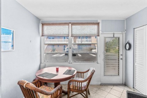 Condo in Boynton Beach, Florida, 2 bedrooms  № 2155069 - photo 8
