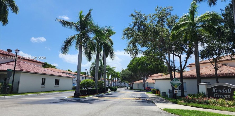 Touwnhouse à Miami, Floride 3 chambres, 145.95 m2 № 2027907