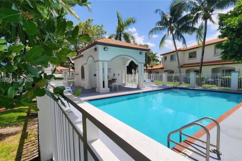 Touwnhouse à louer à Miami, Floride: 3 chambres, 145.95 m2 № 2027907 - photo 7