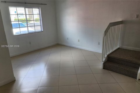 Touwnhouse à louer à Miami, Floride: 3 chambres, 145.95 m2 № 2027907 - photo 13