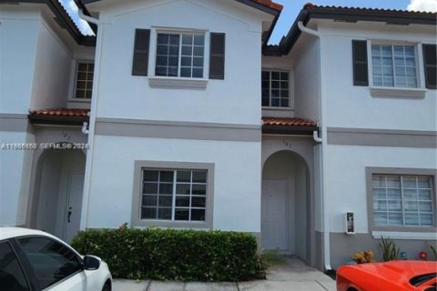 Touwnhouse à louer à Miami, Floride: 3 chambres, 145.95 m2 № 2027907 - photo 3