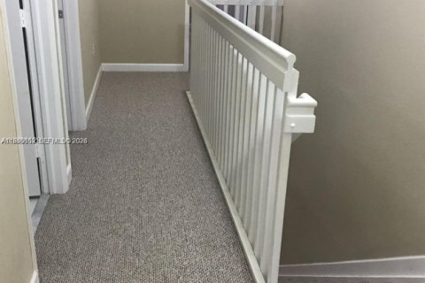 Touwnhouse à louer à Miami, Floride: 3 chambres, 145.95 m2 № 2027907 - photo 14