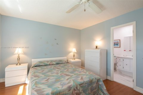 Condominio en venta en Lauderdale Lakes, Florida, 2 dormitorios, 87.7 m2 № 1977748 - foto 19