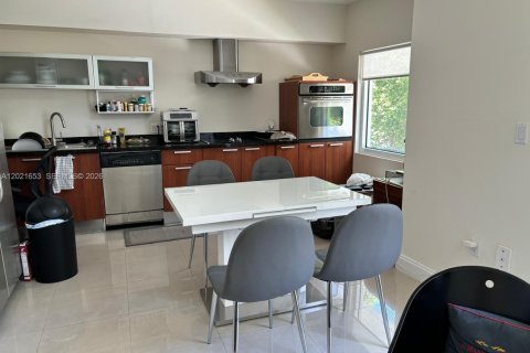Copropriété à louer à Miami, Floride: 1 chambre, 69.68 m2 № 2145795 - photo 5